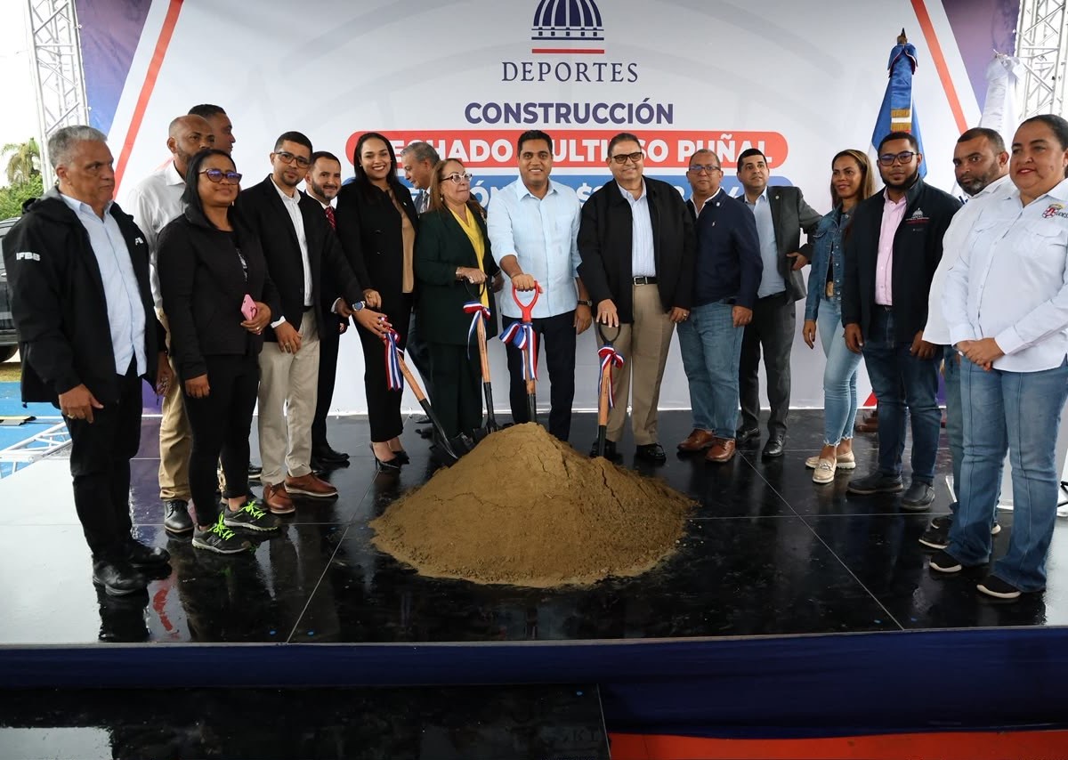 Ministro Cruz Lanza Construcción de Polideportivo en Puñal