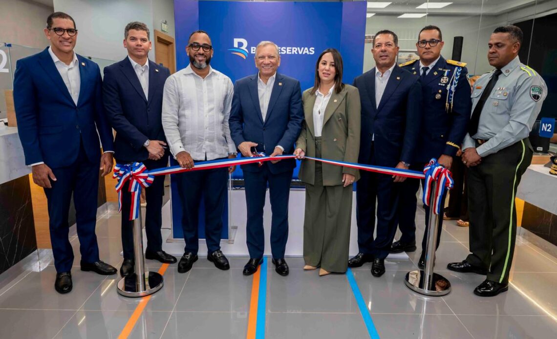 Banreservas Abre Nueva Sucursal en el Centro de Retención Vehicular de Pedro Brand