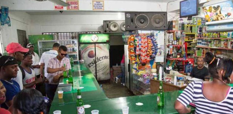 Colmados lideran infracciones por horarios y contaminación sonora
