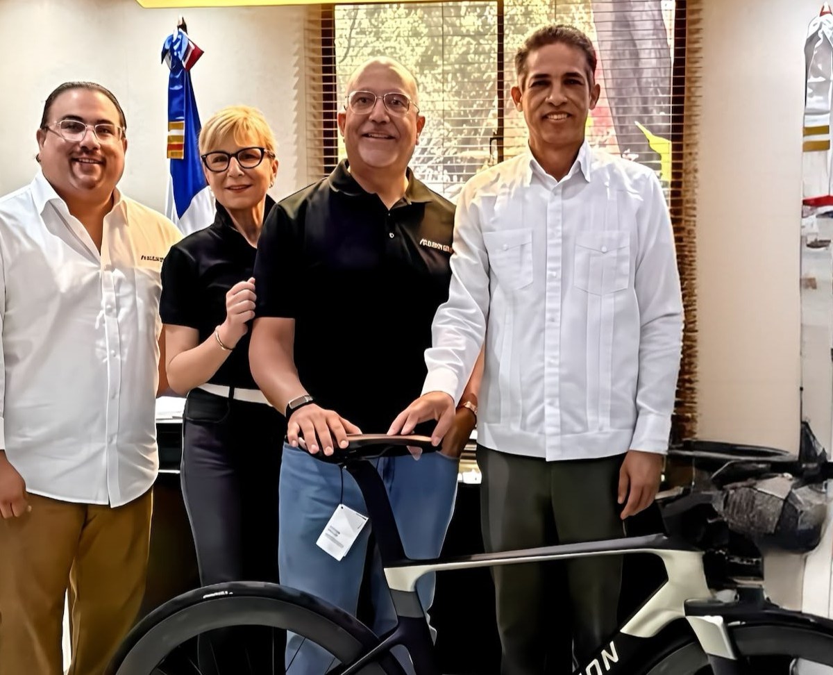 Selección Nacional de Ciclismo Competirá con Bicicletas Raymon en Santo Domingo 2026