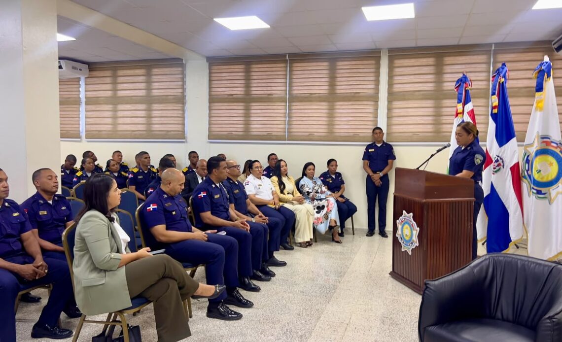 Agentes Policiales Refuerzan Capacidades en Casos de Desaparición y Trata de Personas