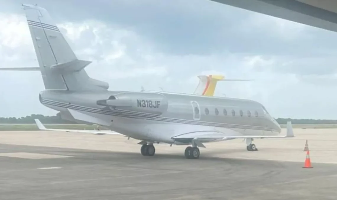 Pilotos de Jet Siniestrado en La Romana Reportaron Estar ''Sobreviviendo'' Antes del Impacto Fatal, Según Informe Preliminar