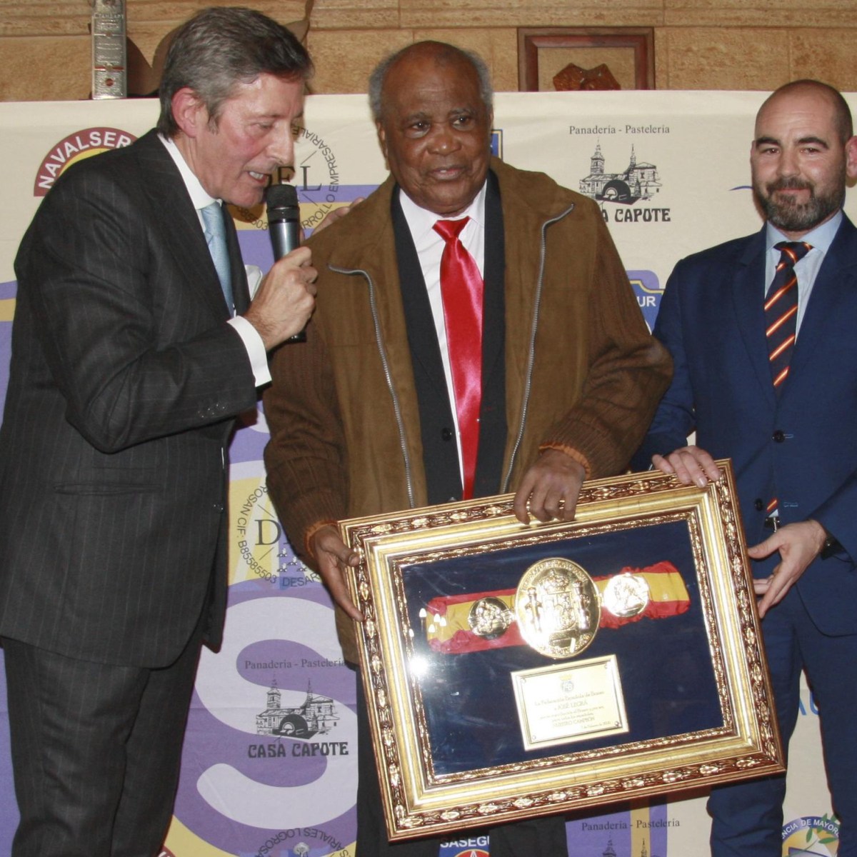 Adiós a José Legrá, Campeón Mundial y Emblema del Boxeo Español, a los 83 Años