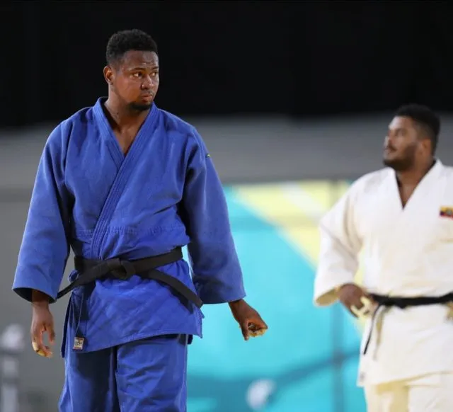 José Nova Obtiene Plata en Judo, Aumentando el Conteo de Medallas Dominicano