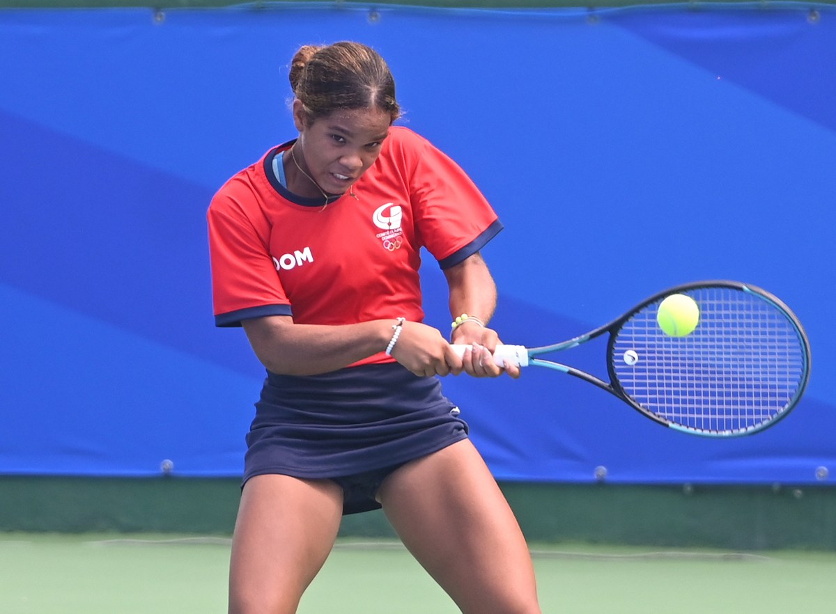Tenistas dominicanas De la Cruz y Zamburek progresan a la segunda fase