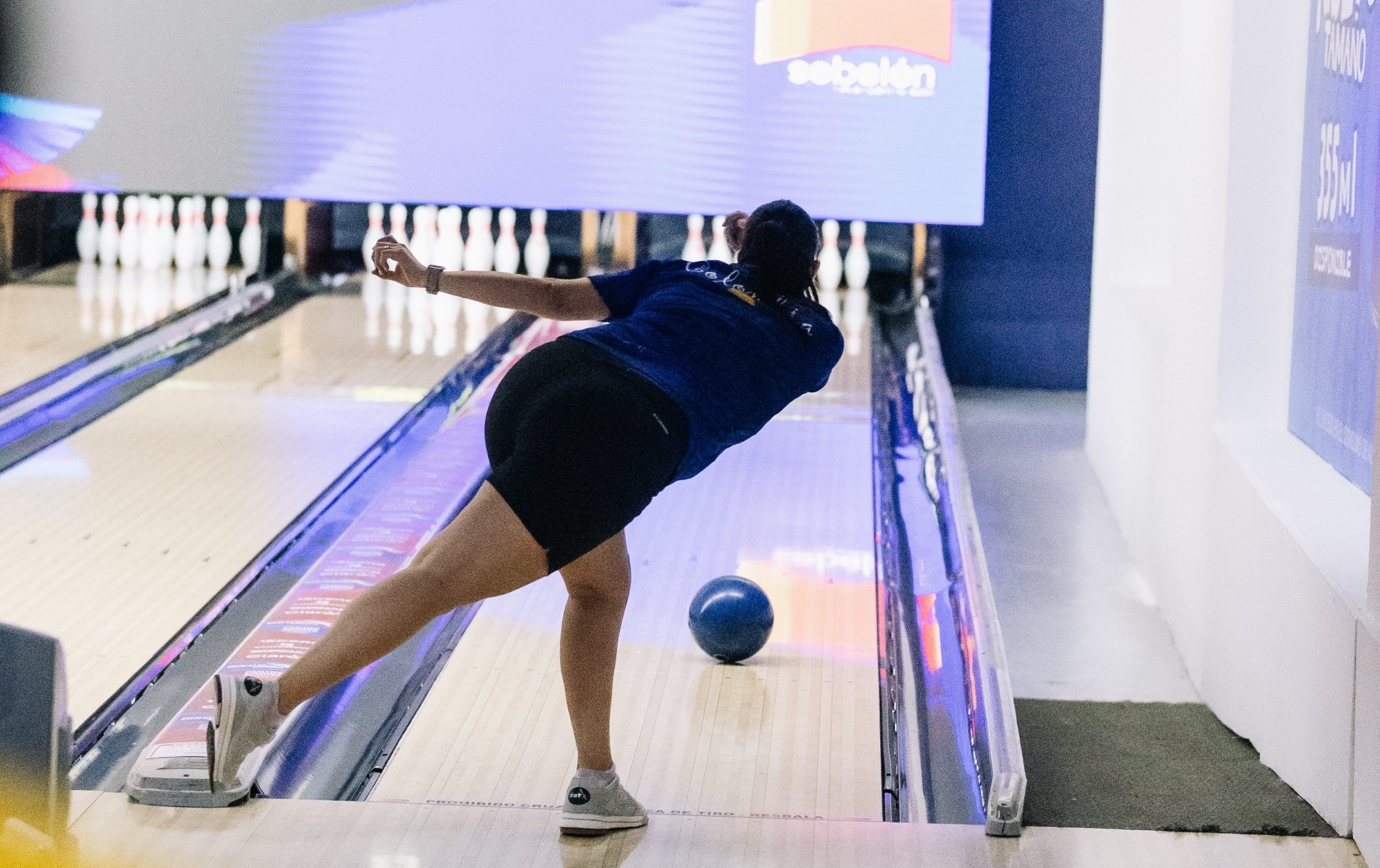 María Rodríguez de Colombia Gana Campeonato de Boliche en Juegos Centroamericanos