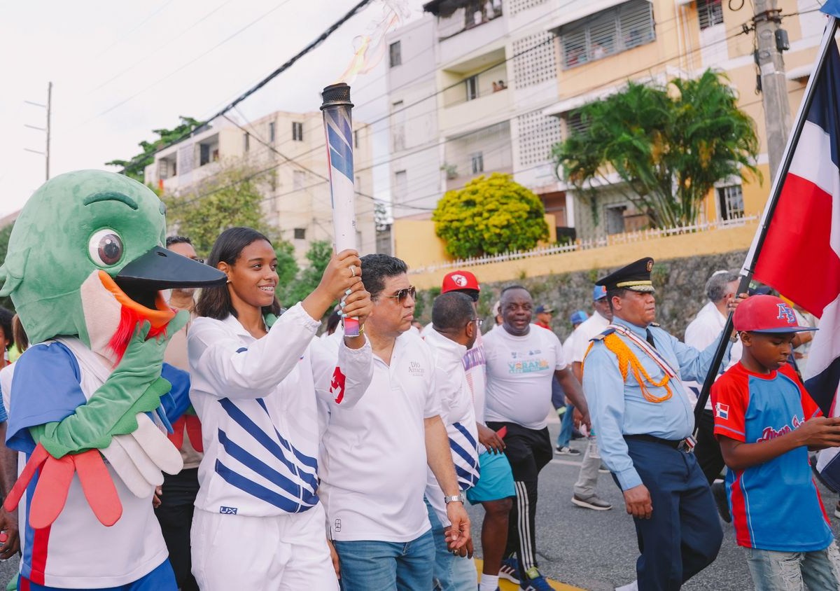 Mía Liberato Comparte su Emoción al Portar la Antorcha de los Juegos Centroamericanos y del Caribe