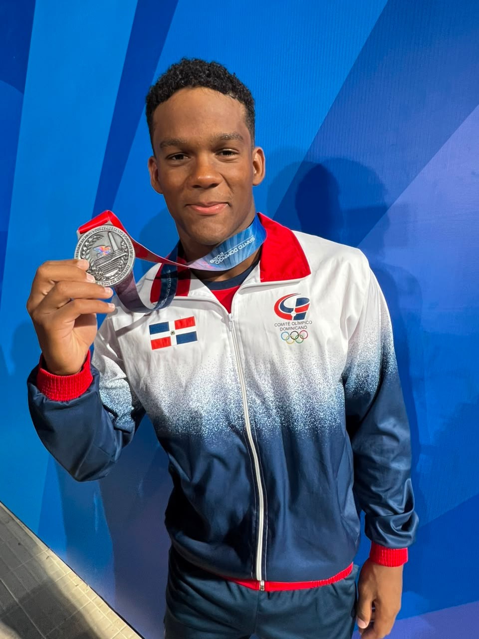 Nadadores dominicanos Núñez y Domínguez Consiguen Plata y Bronce en Juegos Centroamericanos