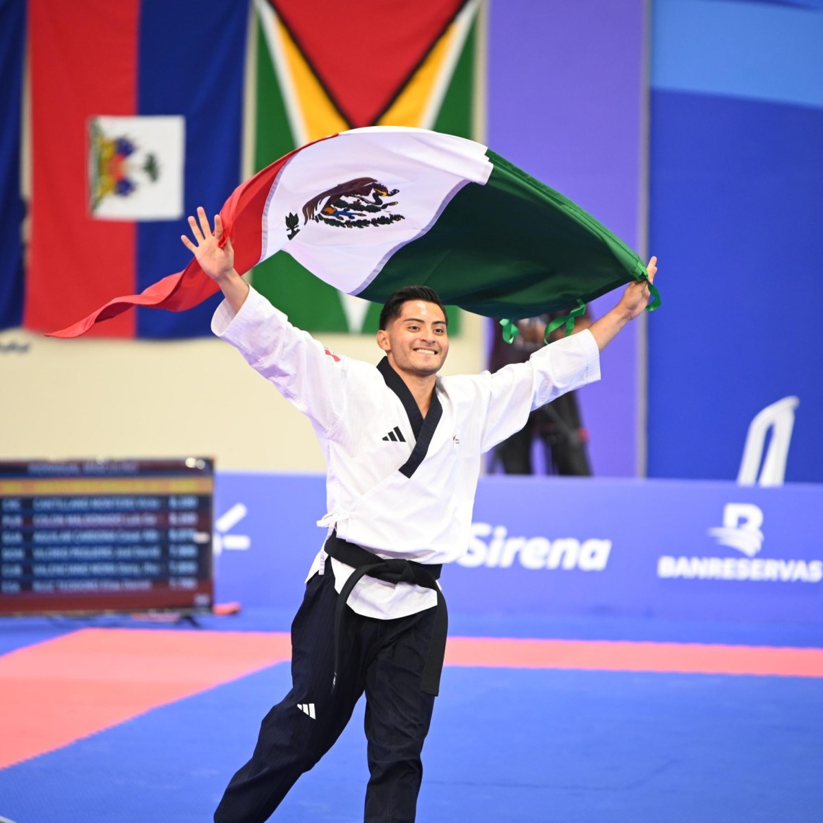 William Arroyo de México se adjudica el oro en Poomsae