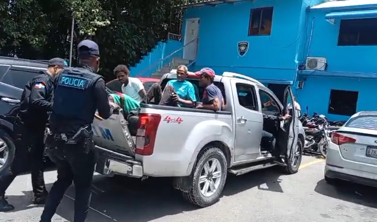 Policía Nacional Detiene a Tres Individuos por Robos en Puerto Plata, Recuperando Bienes Sustraídos