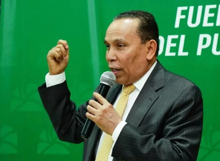 Coordinador de la Fuerza del Pueblo Califica al Gobierno de “Insensible”