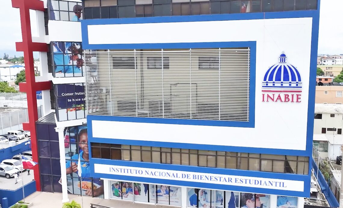 Entrega de Kits Escolares del Inabie: Progresos y Provincias Beneficiadas