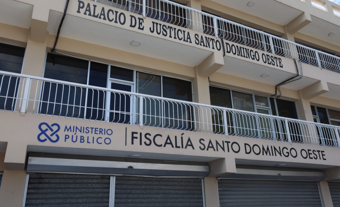 Ministerio Público pide prisión preventiva para agente policial tras el fallecimiento de Darlin Mercado; juez evaluará el caso e