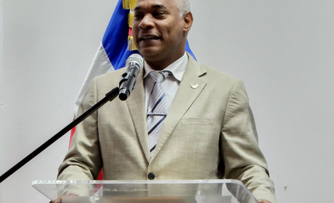 Gerardo Roa Asume Vicerrectoría de Extensión de la UASD para el Periodo 2026-2030