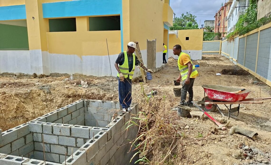Avances Significativos en la Reconstrucción de Escuela en Cancino Adentro tras Denuncias Públicas