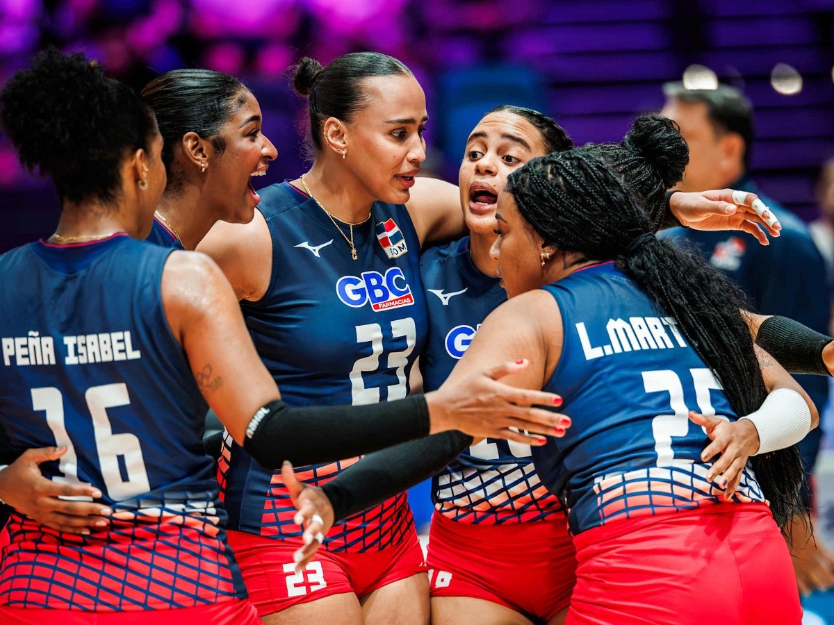 Bélgica Vence a República Dominicana en un Emocionante Duelo de VNL; Hito de Puntuación para Gaila González