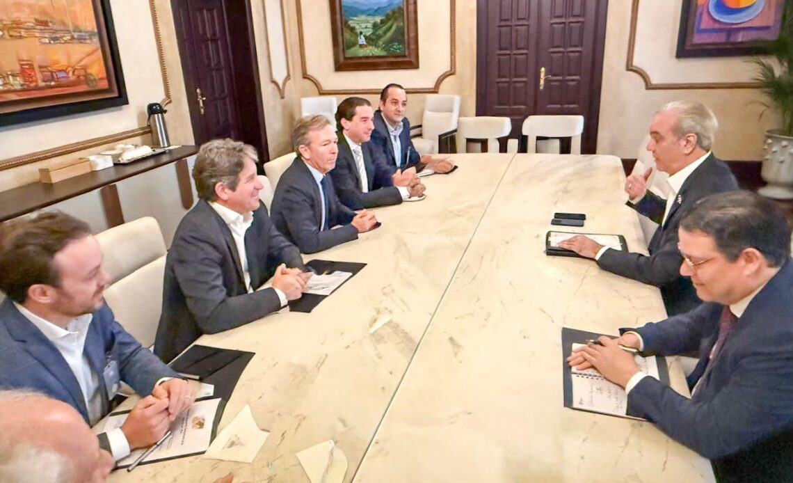 La industria azucarera dominicana logra un 70% de mecanización y disminuye la dependencia laboral extranjera