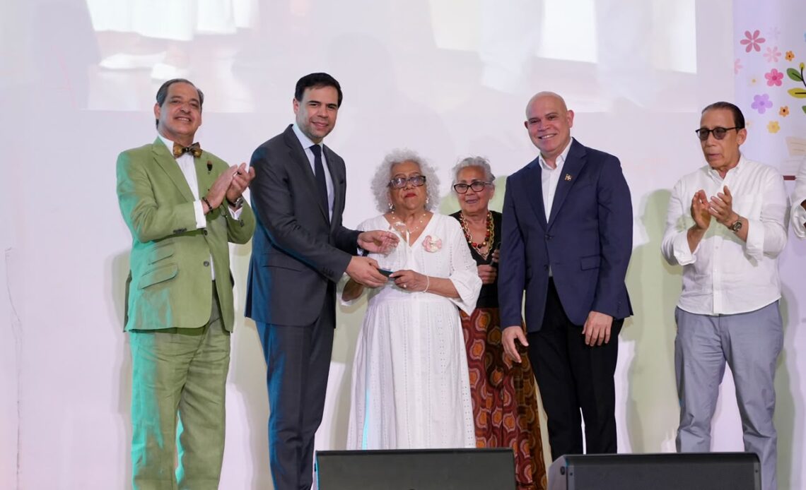 Concluye exitosamente el Festival del Libro Dominicano con amplia participación editorial y de autores