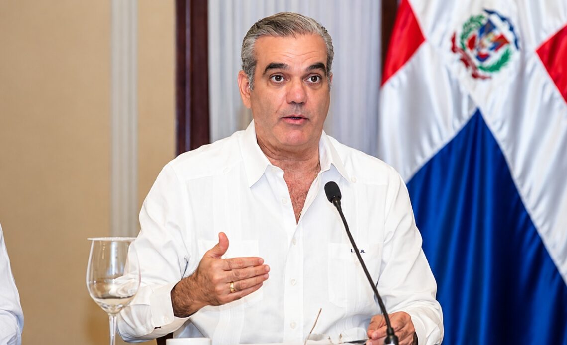 Presidente Abinader Admite Demora en Ajustes al Código Penal
