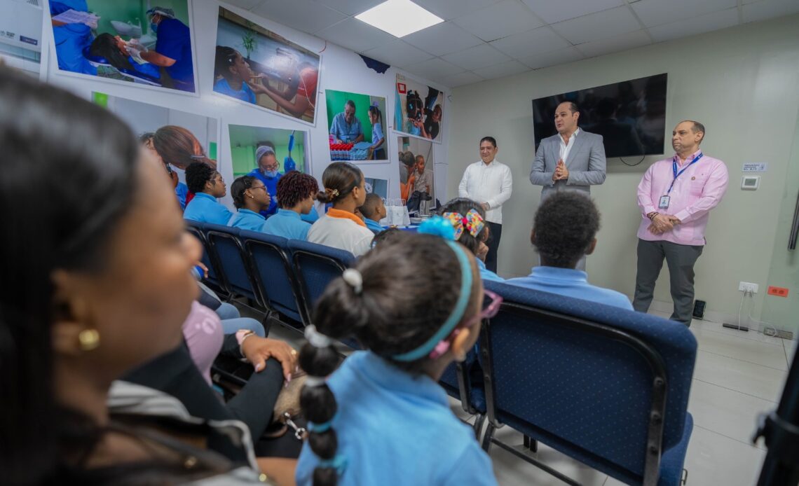 INABIE Brinda Cirugías Oculares Gratuitas a Estudiantes con Afecciones Visuales Complejas