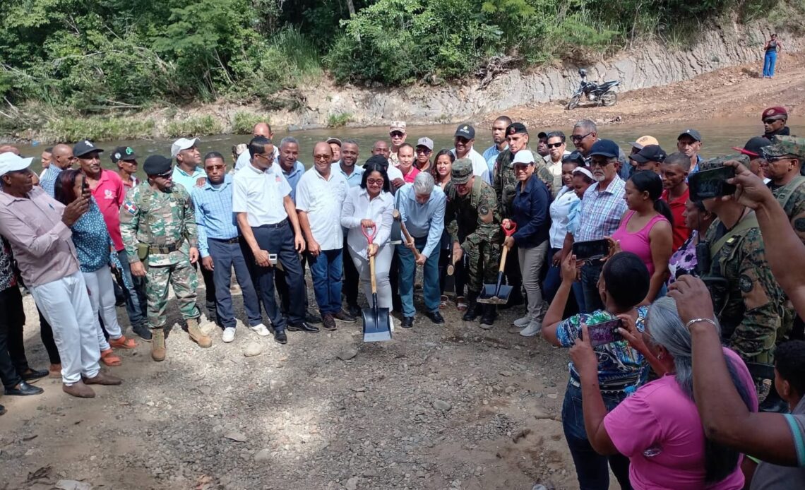 Inician obras de construcción del puente sobre el río Artibonito con inversión superior a RD? millones