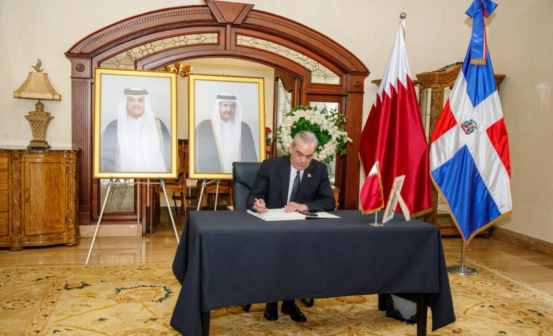 Presidente Abinader Ofrece Condolencias por el Fallecimiento del Exgobernante de Qatar