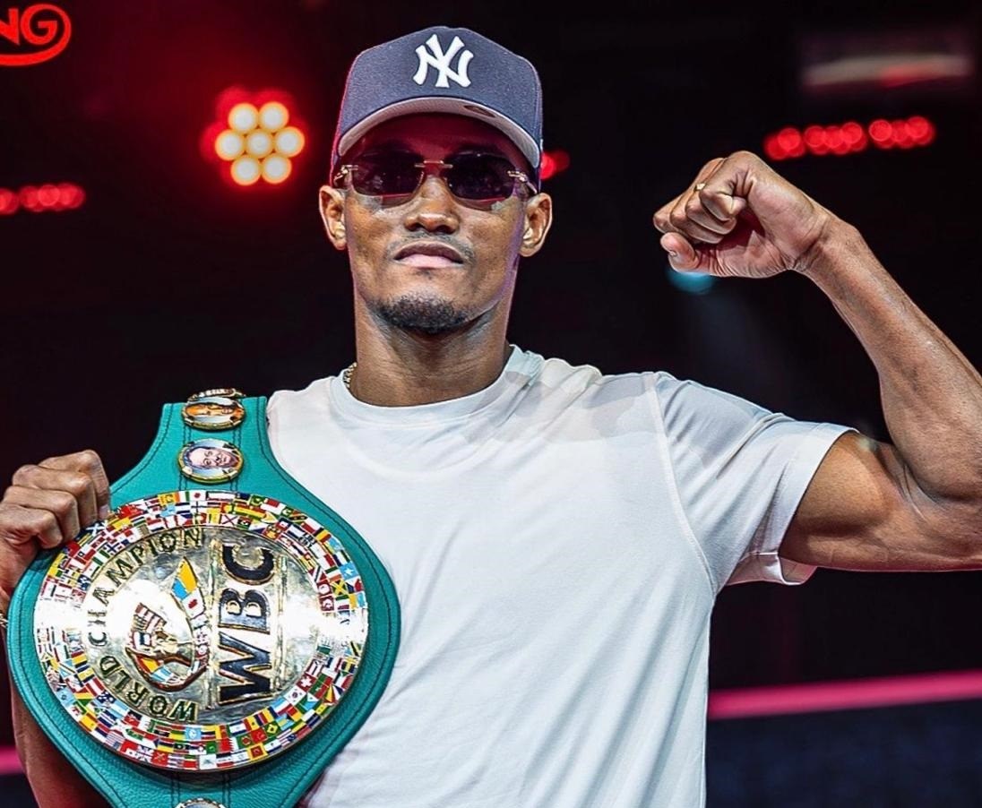 Alberto Puello llega a República Dominicana con optimismo previo a su encuentro boxístico del sábado