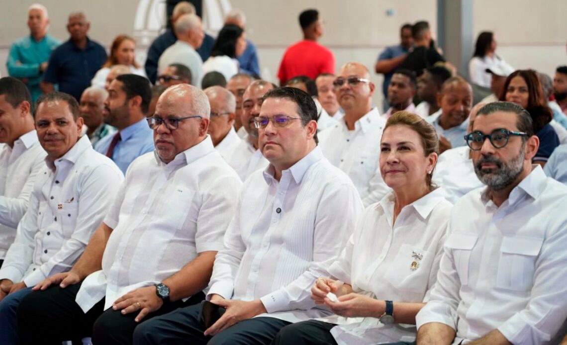 Gobierno Otorga RD? Millones en Créditos a Microempresarios y Emprendedores de Capotillo