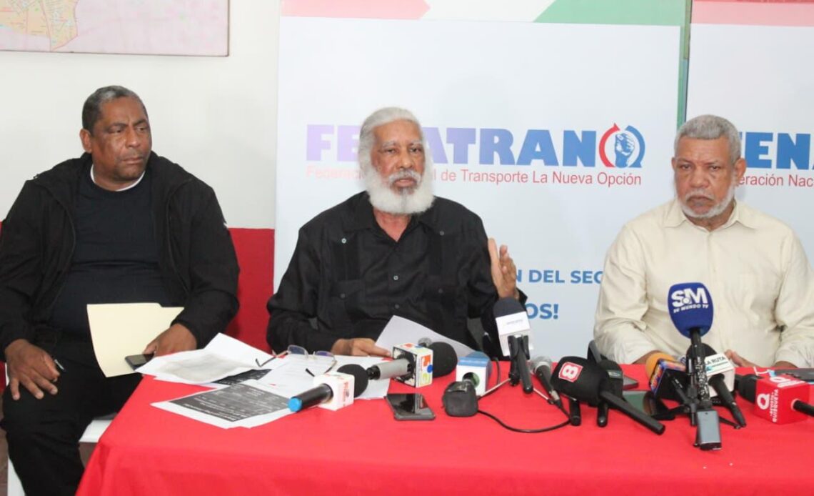 Juan Hubieres Alega que el Senador Antonio Marte Reactiva Grupos de Sicarios en el Sector Transporte