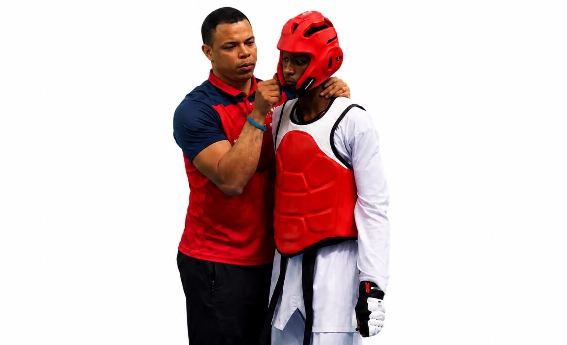 Wilfrido De la Cruz Gana Oro en Taekwondo para República Dominicana