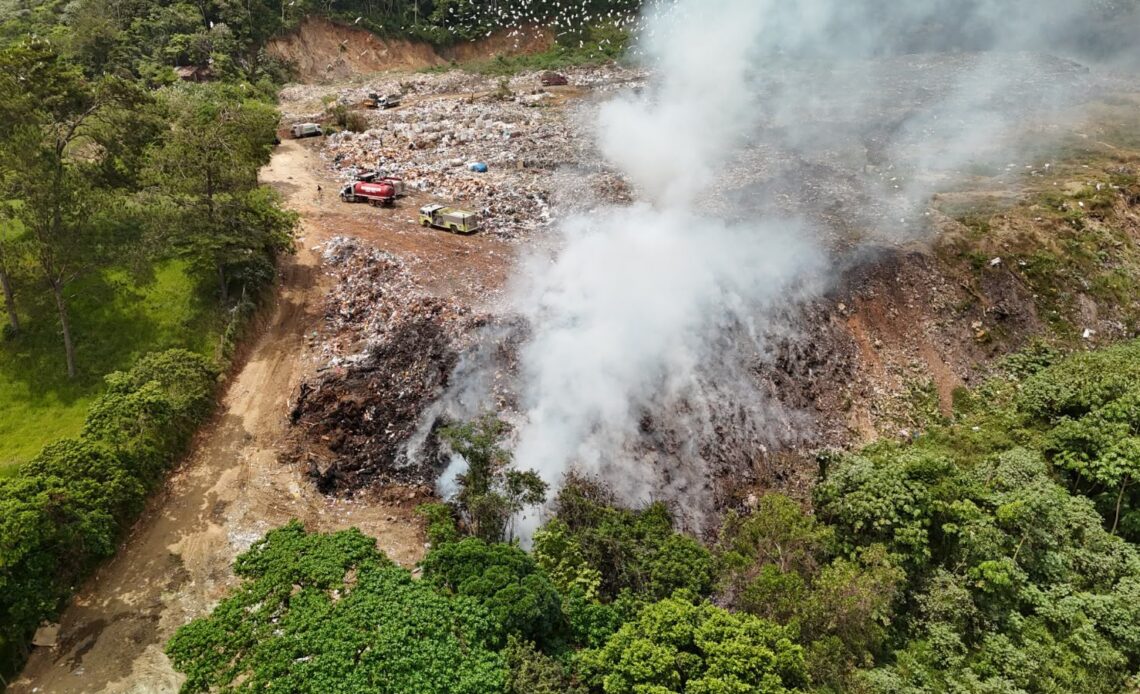 Jarabacoa Inicia Cierre Técnico de Vertedero; Incendio Prácticamente Extinguido