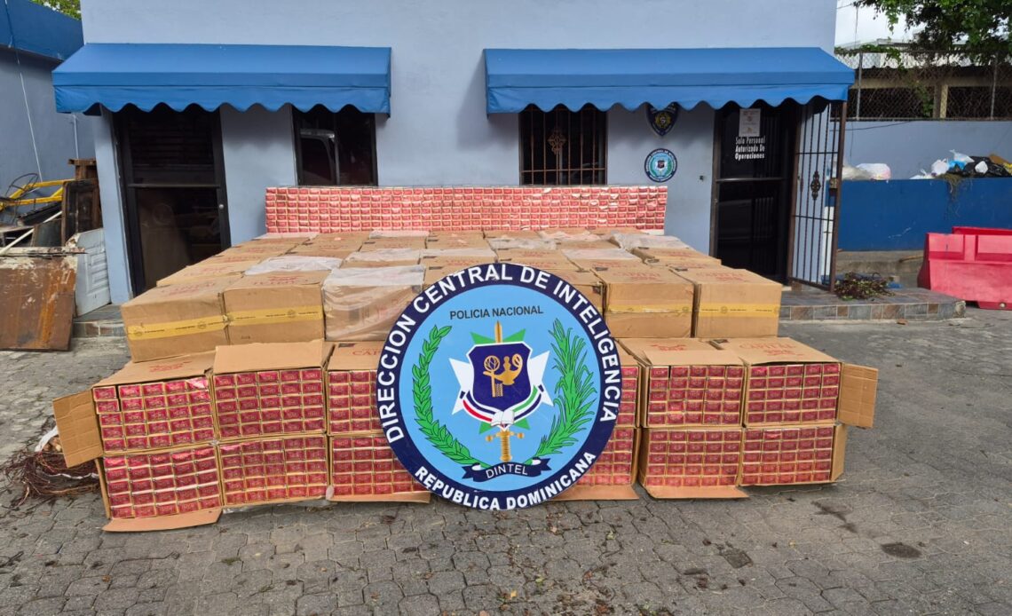 Incautan Más de 1.5 Millones de Cigarrillos de Contrabando Escondidos Entre Batatas en Baní