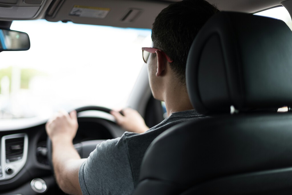 El Permiso de Conducir B para Vehículos Automáticos Gana Terreno en España