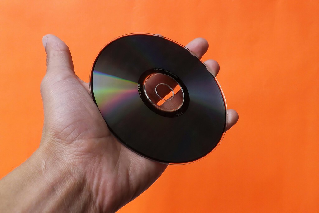 El resurgimiento inesperado del CD: Un análisis del crecimiento en ventas y su nuevo valor en la era digital