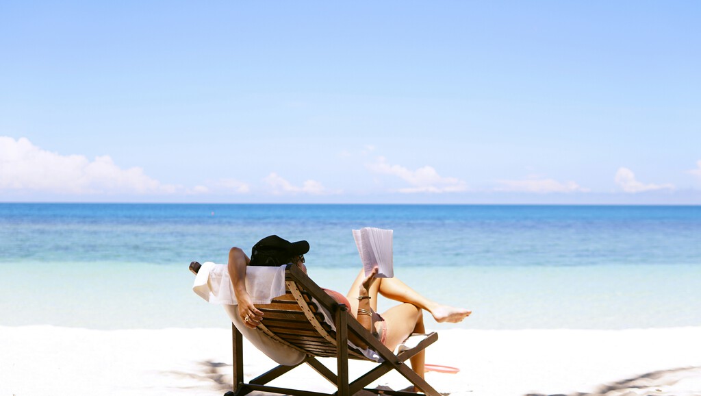 Vacaciones: ¿Escapadas Frecuentes o Descanso Prolongado? La Perspectiva Científica