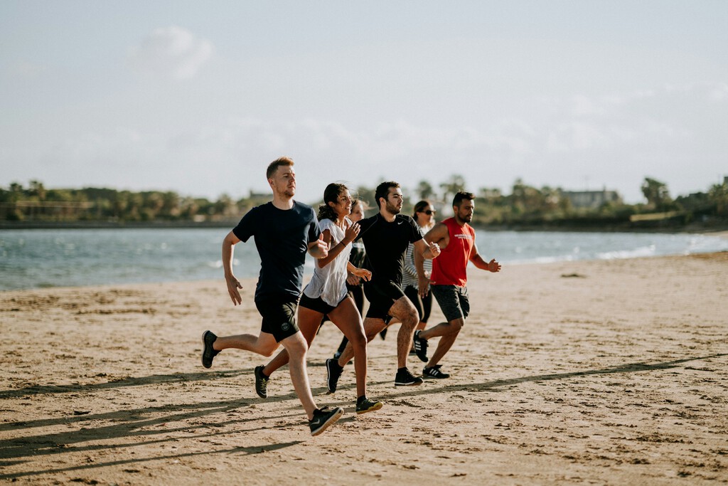 Adaptación al Calor: Cómo el Entrenamiento en Altas Temperaturas Mejora el Rendimiento Físico