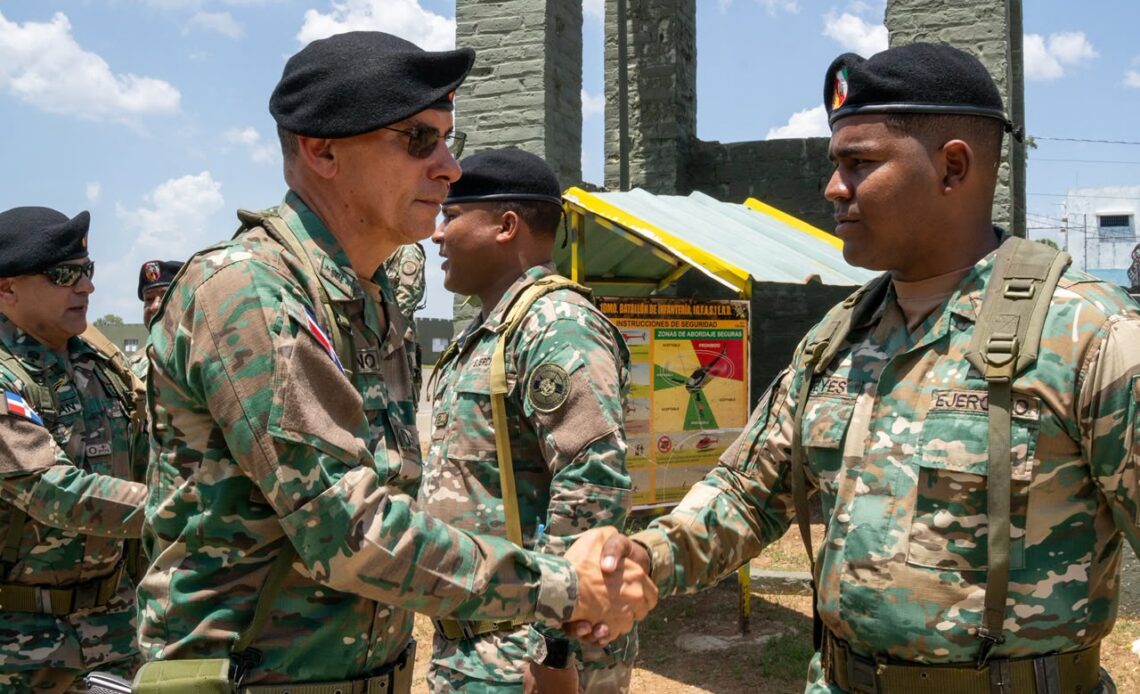 Ejército Dominicano Reporta Progresos en Coordinación con Fuerzas de Apoyo en Haití y Seguridad Fronteriza