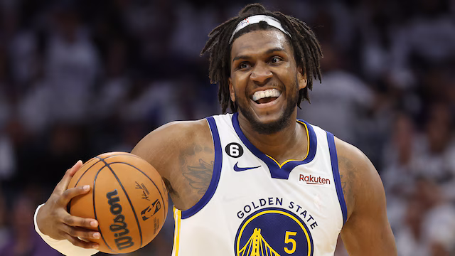 Kevon Looney Refuerza a los Lakers con un Contrato de una Temporada
