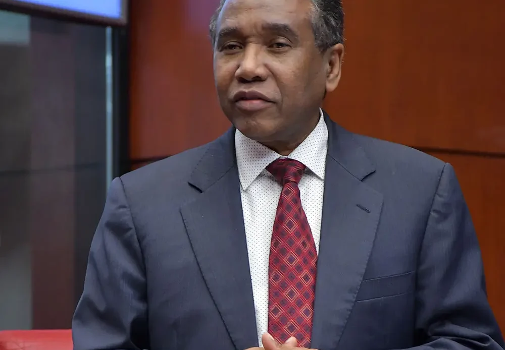 Senador Félix Bautista Propone Sanciones Económicas para Delitos contra la Libertad de Expresión