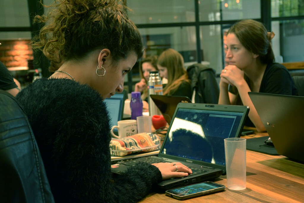 La Generación Z y la Transformación del Mercado Laboral: Motivaciones más allá del Salario