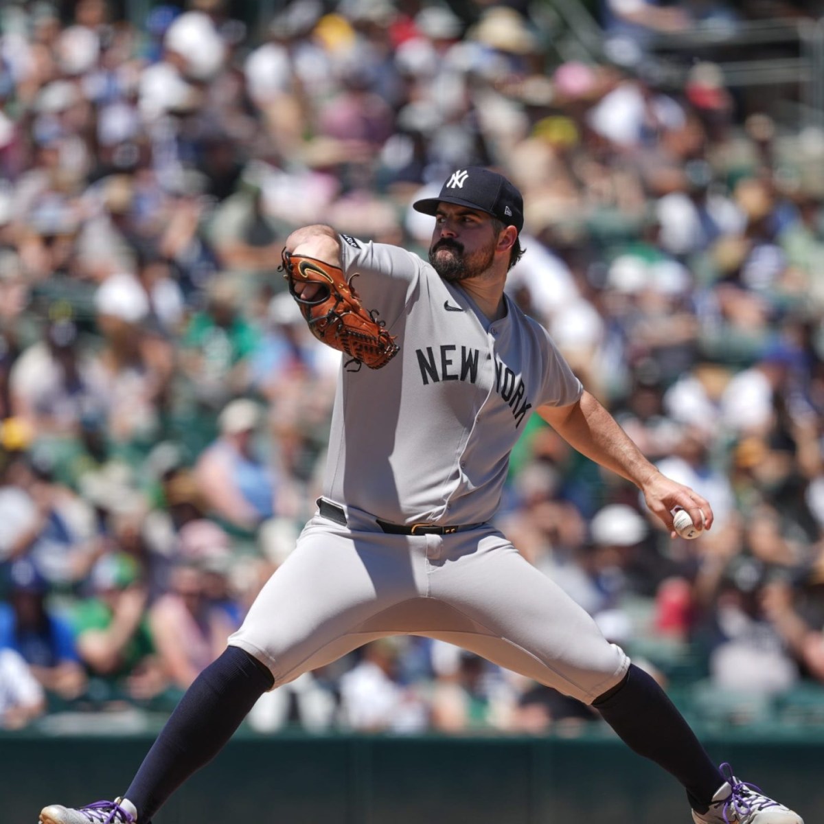 Carlos Rodón de los Yankees en la Lista de Lesionados por Inflamación de Codo