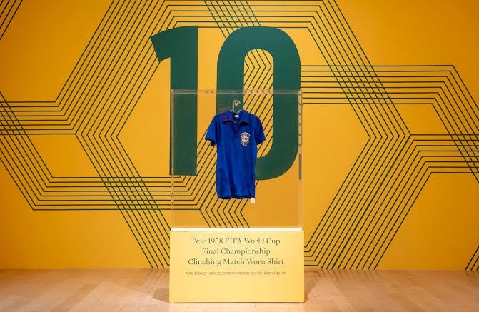La Camiseta de Pelé del Mundial de 1958 Alcanza Cifras Millonarias en Subasta