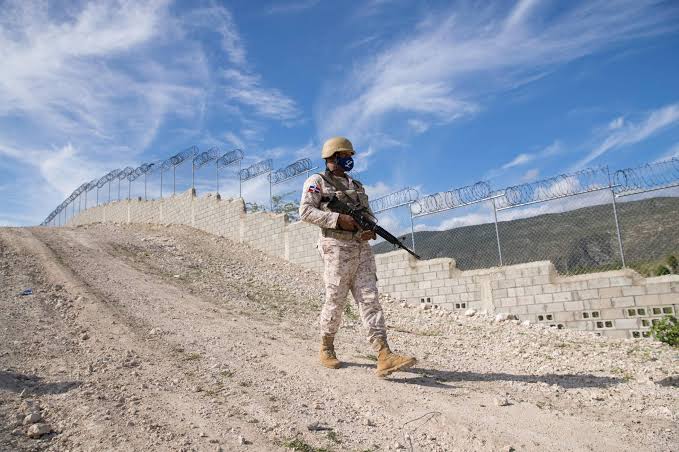 Interrupción de mercados fronterizos por supuestas amenazas a personal militar