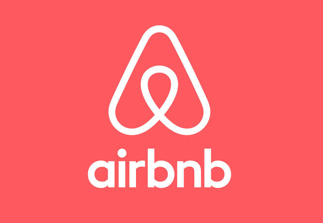 Airbnb respalda la regulación de alquileres vacacionales, solicitando medidas equilibradas