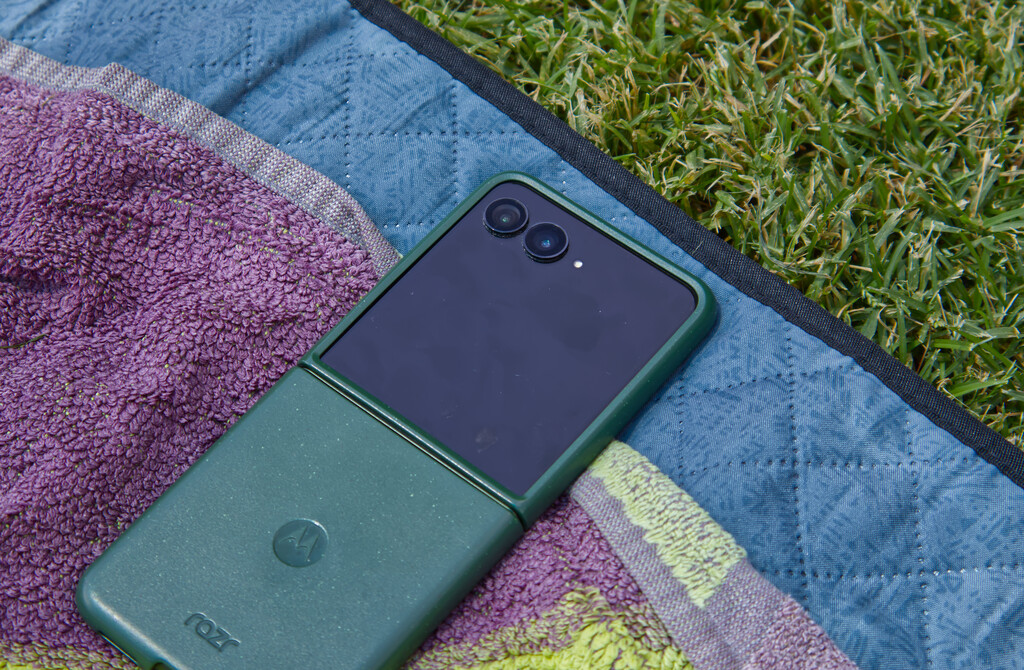 Motorola Razr 70 Plus: Análisis Completo de un Plegable con Pantalla Externa de Gran Potencial