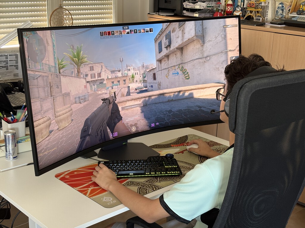 Experiencia de un mes con el monitor curvo LG UltraGear de 52 pulgadas: Más allá del gaming