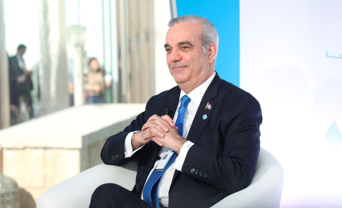 Abinader ocupa el séptimo lugar entre los presidentes latinoamericanos mejor valorados, según encuesta divulgada por EFE