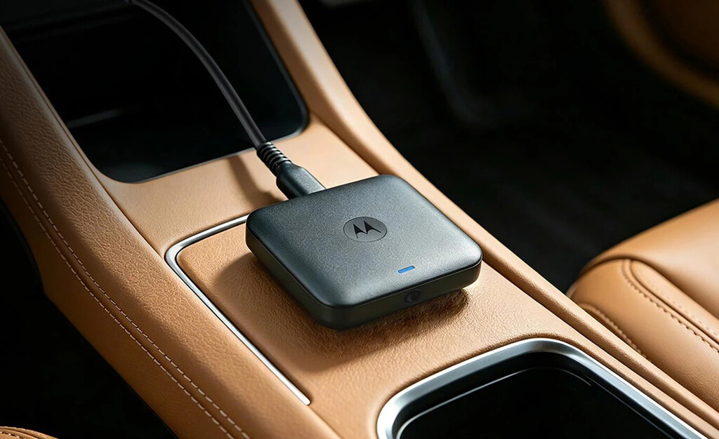 Motorola Lanza el MA2: Un Adaptador Inalámbrico con Sello de Google para Android Auto