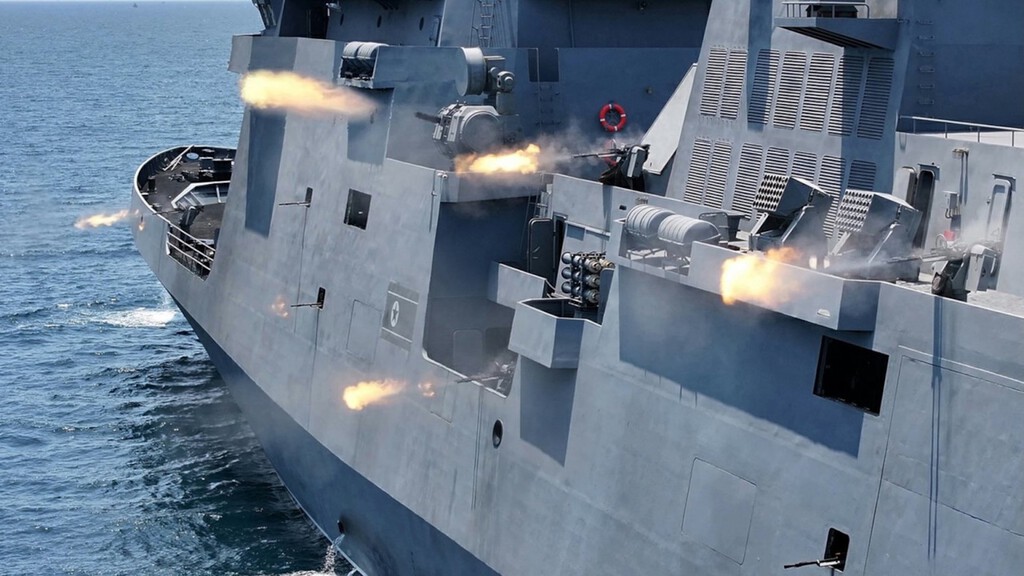 La nueva fragata norcoreana ''Kang Kon'' revela una inesperada estrategia antidrones con ametralladoras pesadas