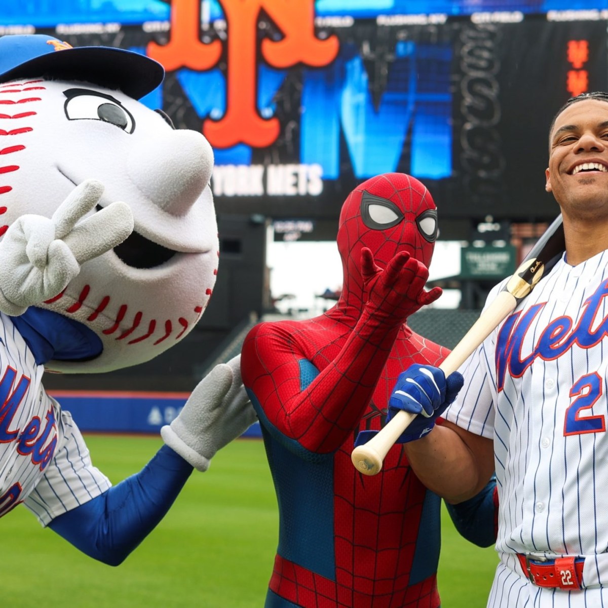 Juan Soto y el Hombre Araña: Un Encuentro Inesperado en Citi Field